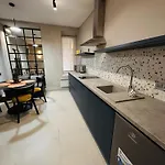 Apartman Freedom In The Heart Of - Balabana Str And Svoboda Avenue