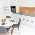 Freedom In The Heart Of - Balabana Str And Svoboda Avenue Apartman *