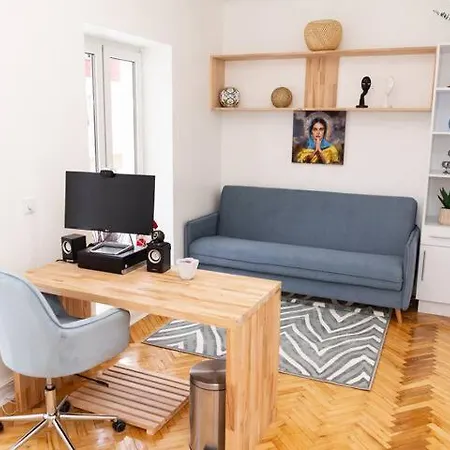 Daire Freedom In The Heart Of - Balabana Str And Svoboda Avenue *