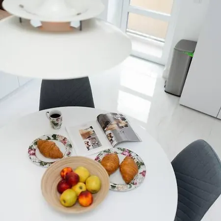 Freedom In The Heart Of - Balabana Str And Svoboda Avenue Apartament Lwów