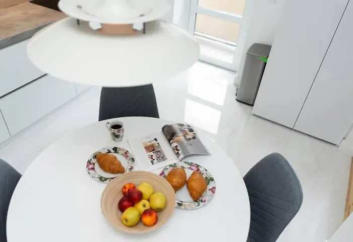 Freedom In The Heart Of - Balabana Str And Svoboda Avenue Apartament Lwów